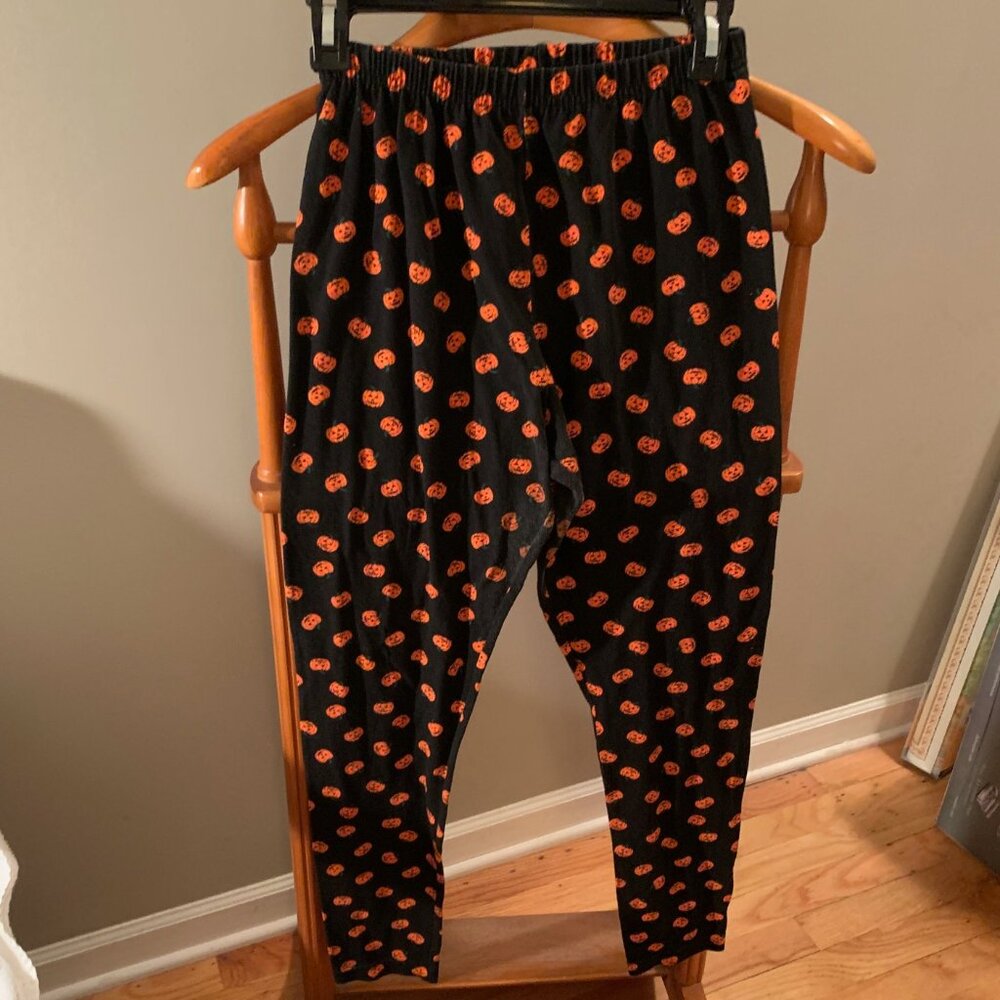 BLACK AND ORANGE PUMPKIN LEGGINGS